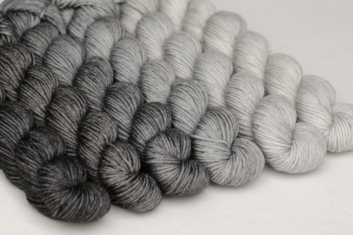 Crescendo hand-dyed gradient yarn set - Greyscale