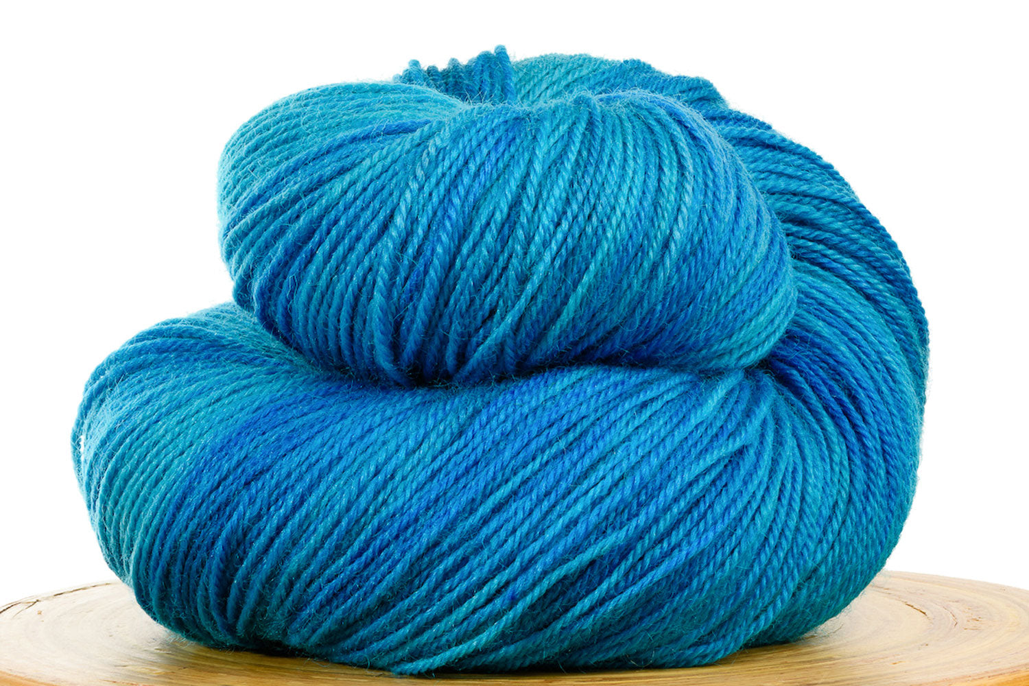 Pizzicato hand-dyed BFL sock yarn in Aquamarine