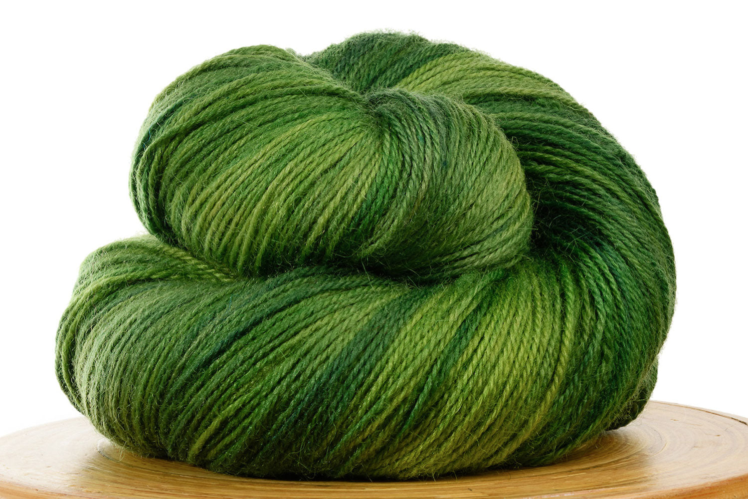 Pizzicato hand-dyed BFL sock yarn in Tree Frog