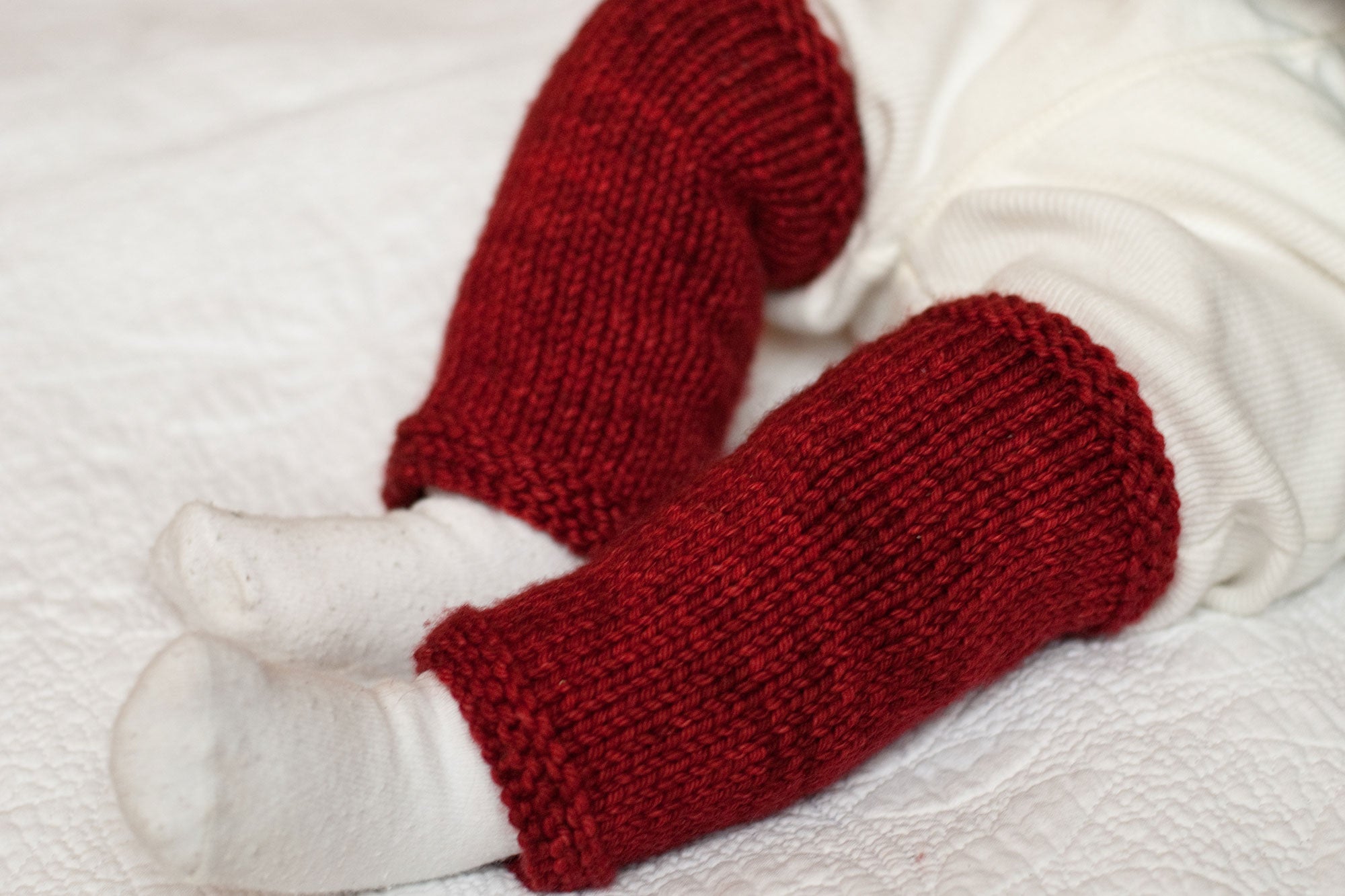 Débutant baby legwarmers knitting pattern