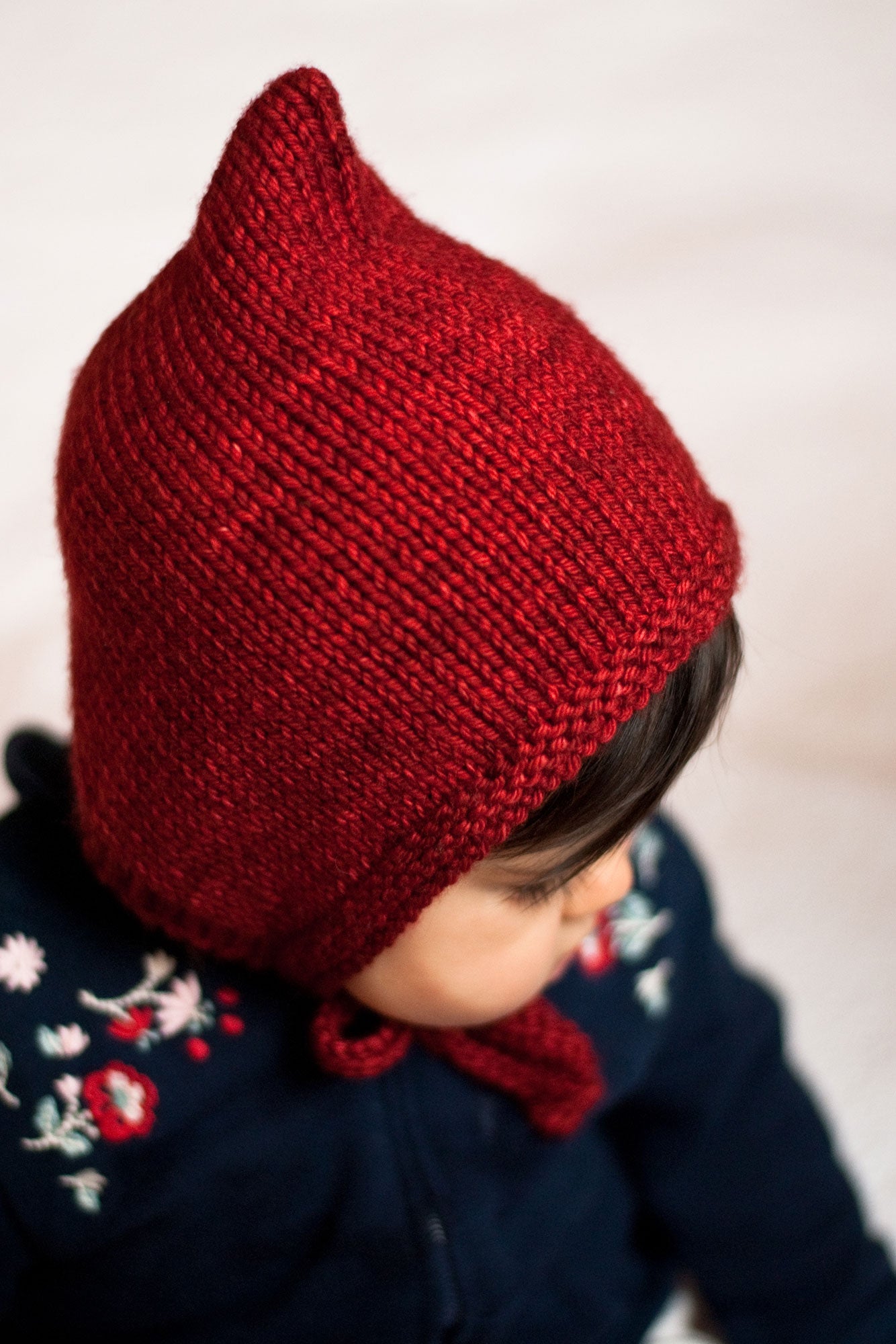 Débutant baby bonnet knitting pattern