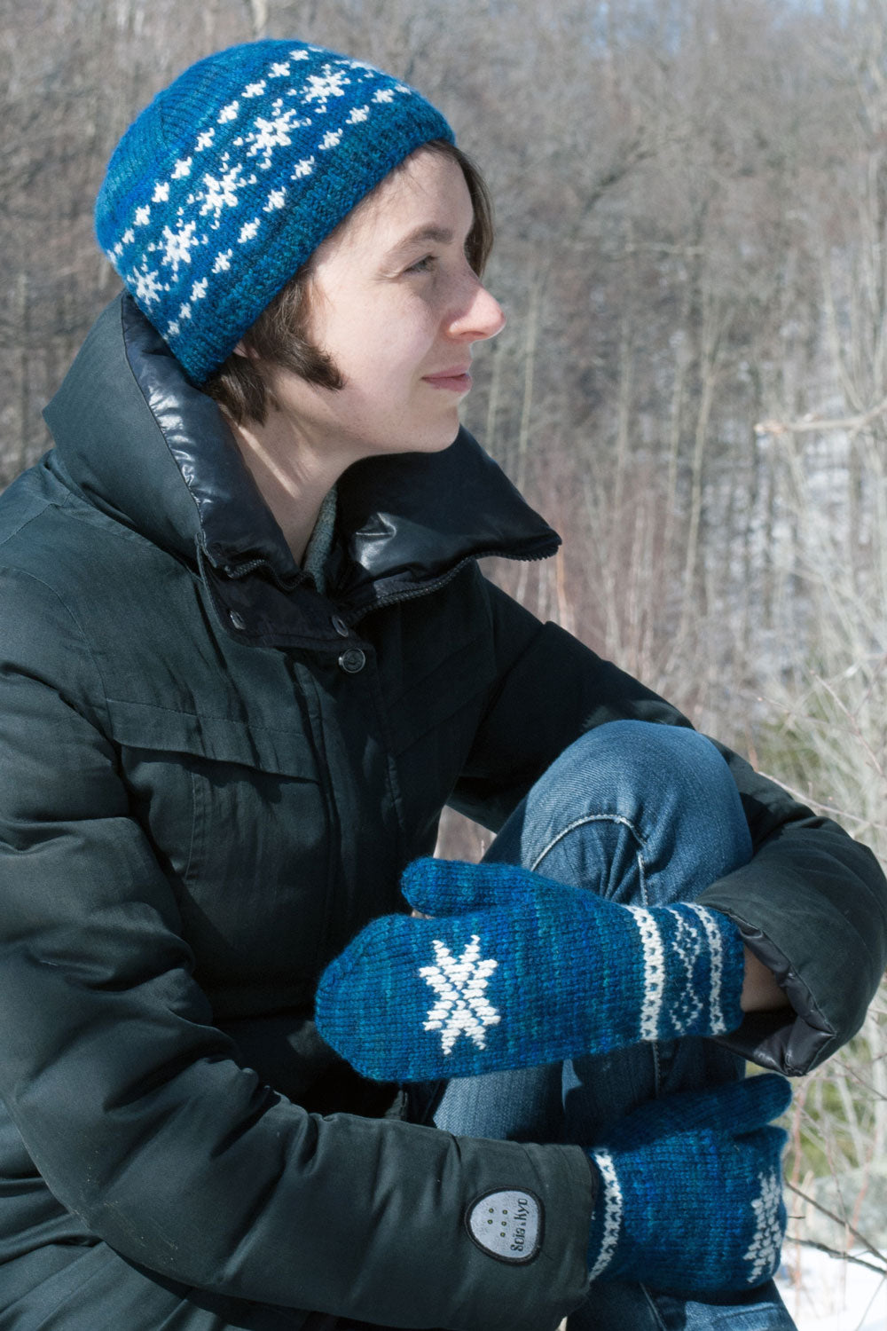 Winter sonata hat and mittens knitting pattern